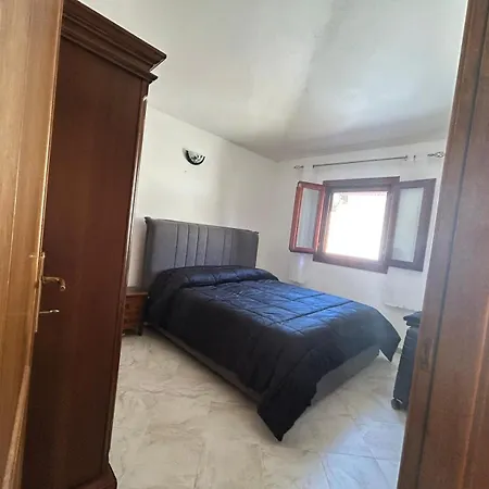Indipendente Con Giardino Privato In Via Del Tirreno Apartmán *