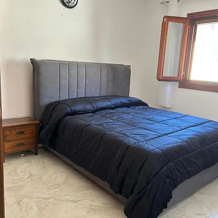Indipendente Con Giardino Privato In Via Del Tirreno Apartament *