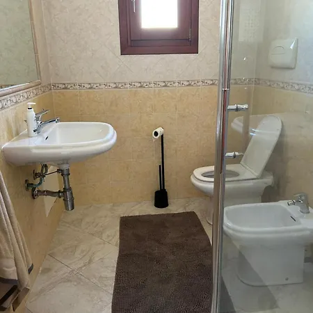 Indipendente Con Giardino Privato In Via Del Tirreno * San Teodoro (Sardinia)