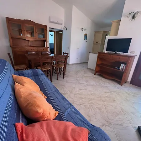 Apartmán Indipendente Con Giardino Privato In Via Del Tirreno *